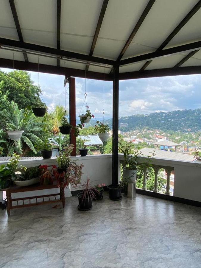 The Bbc Cheliyan Villa Kandy Bagian luar foto